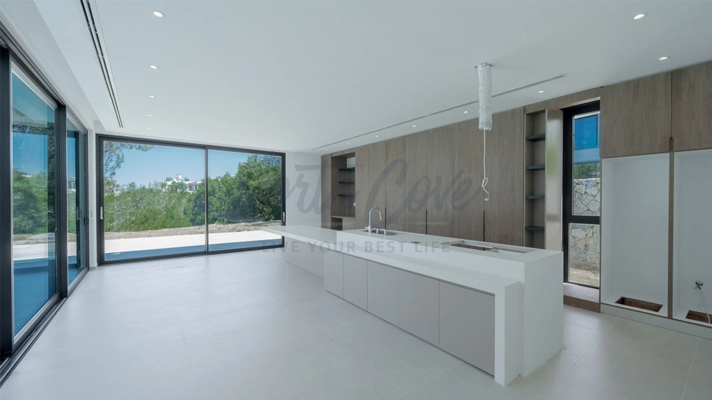 Villa with Swimming pool in Northern Cyprus for sale