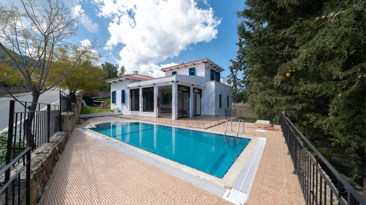 Properties for sale Northern Cyprus pool