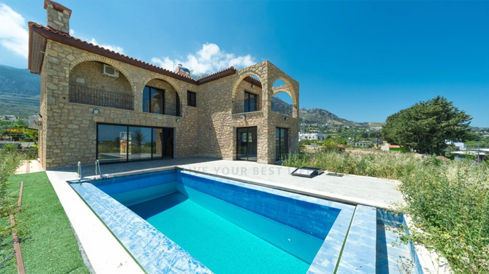 Property for sale North Cyprus pool