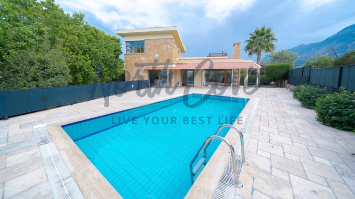 Property for sale Northern Cyprus pool