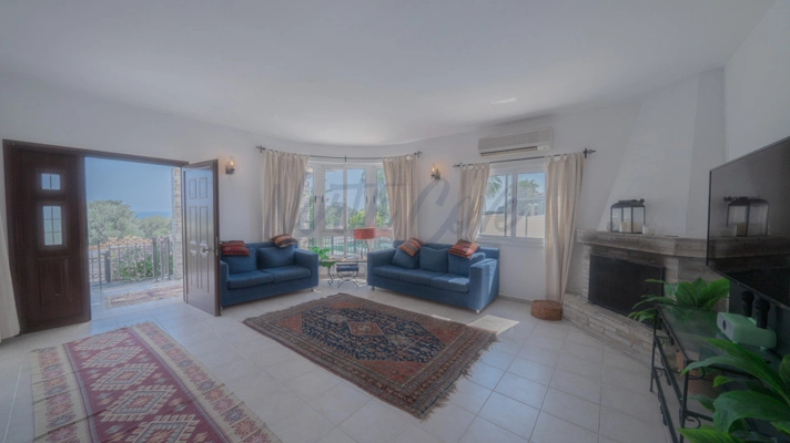 Property for sale Northern Cyprus livingroom
