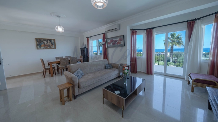 Property for sale Northern Cyprus livingroom