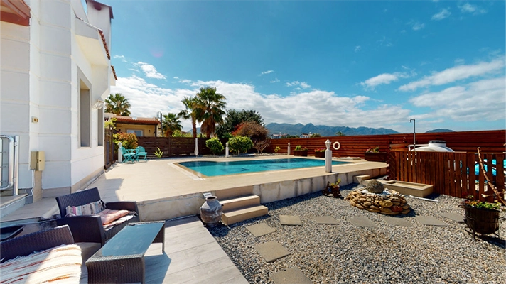 Property for sale in Northern Cyprus pool